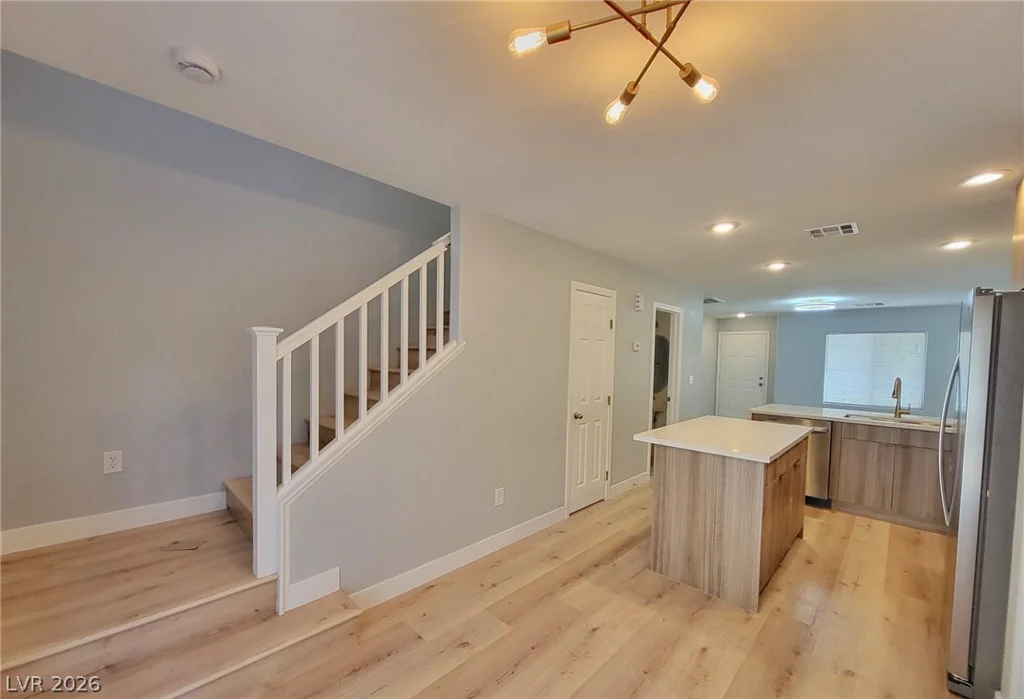 7313 Burnt Umber, Las Vegas, NV 89139