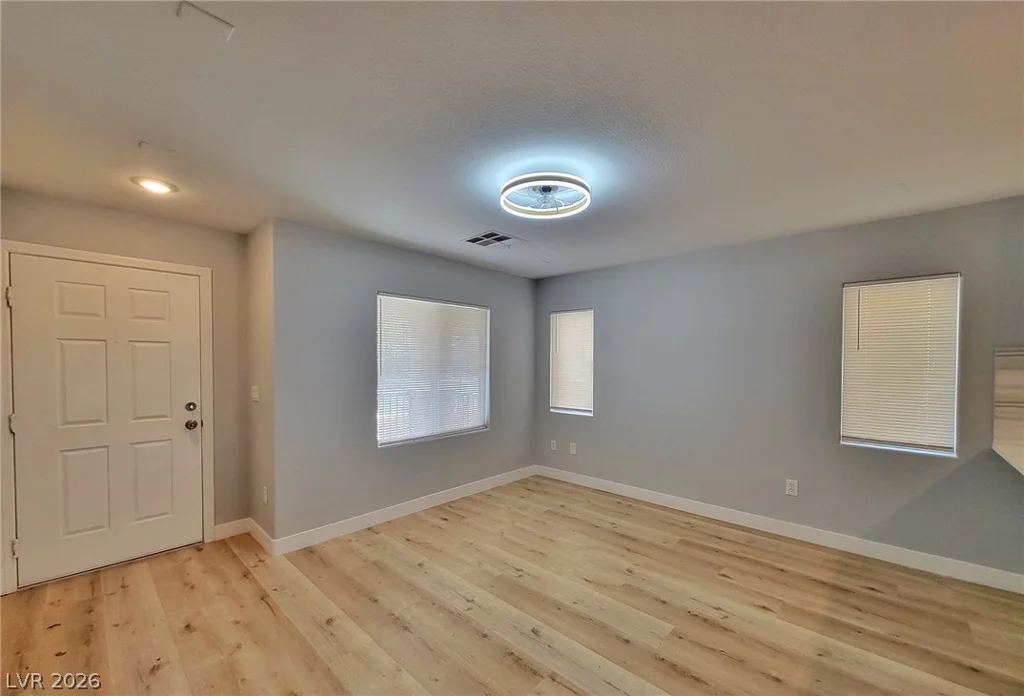 7313 Burnt Umber, Las Vegas, NV 89139