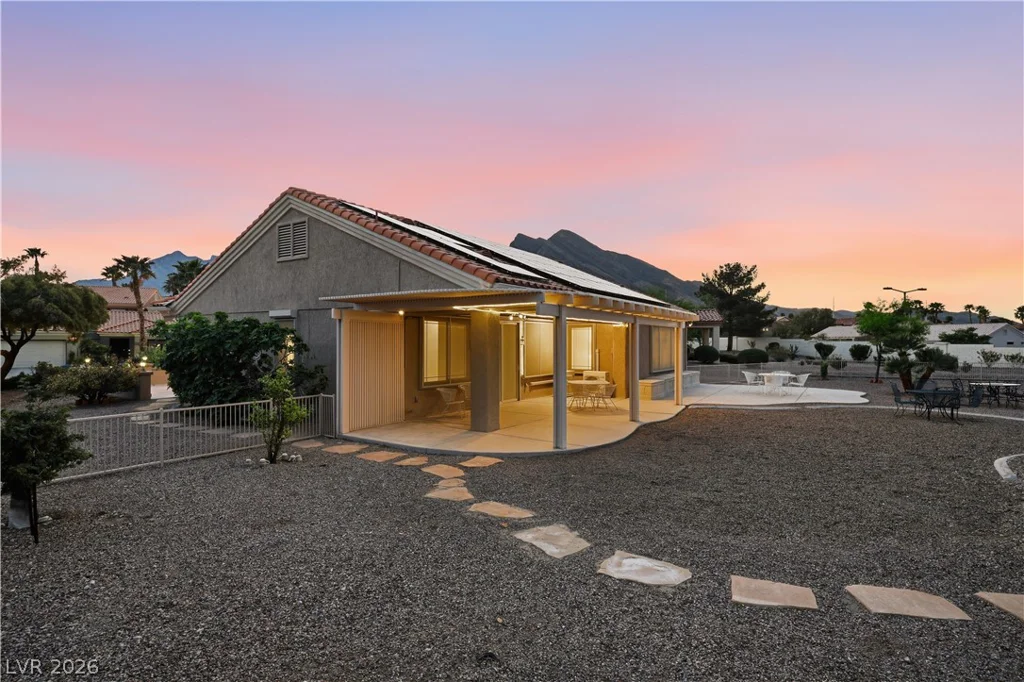 2360 Lauren, Las Vegas, NV 89134