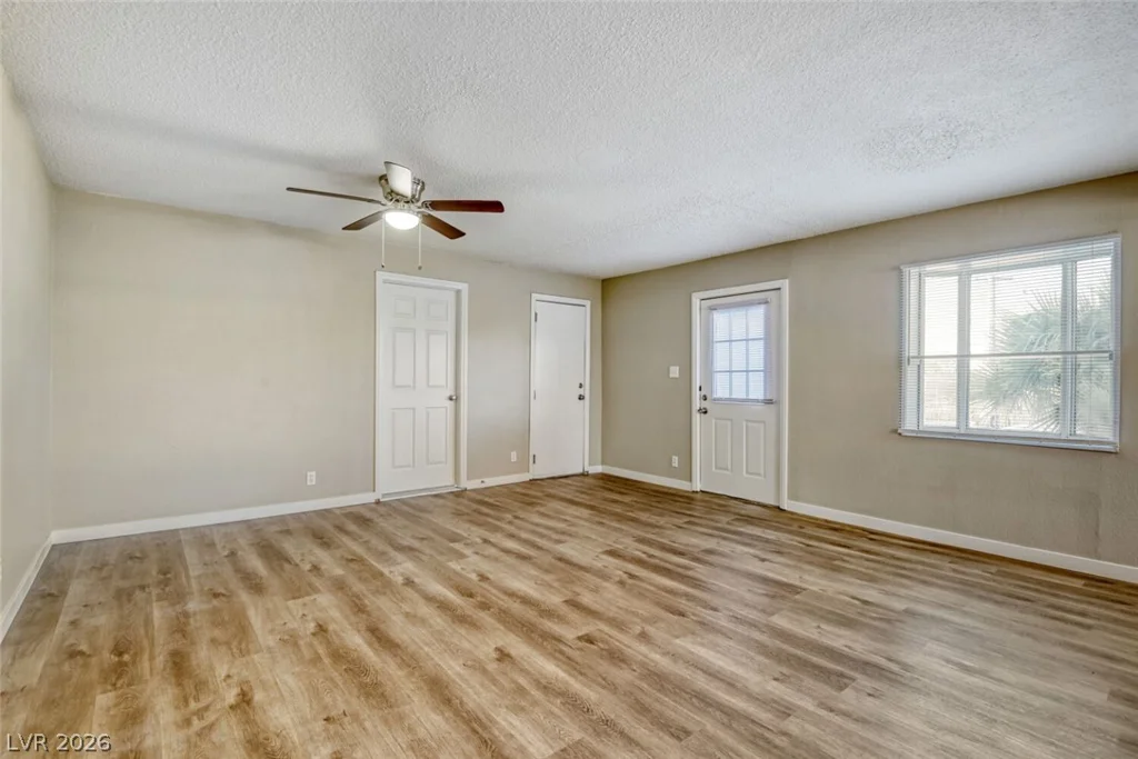 5808 Lydia, Las Vegas, NV 89107