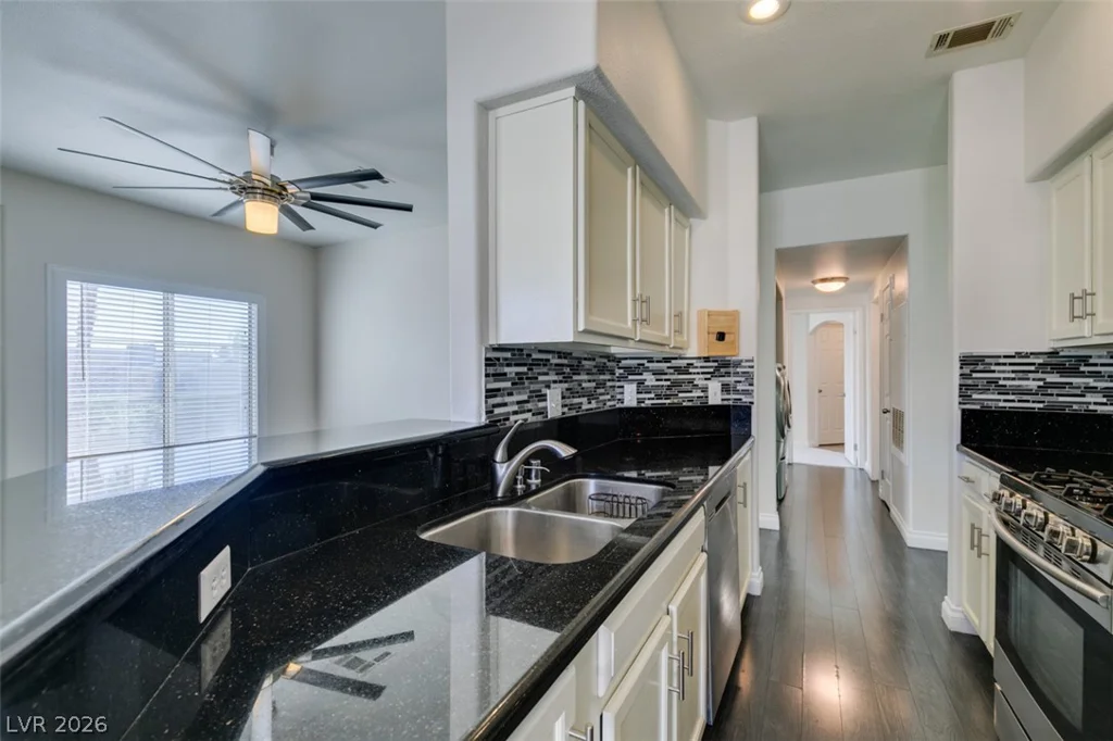 2975 Bluegrass, Henderson, NV 89074