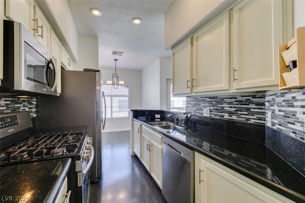 2975 Bluegrass, Henderson, NV 89074