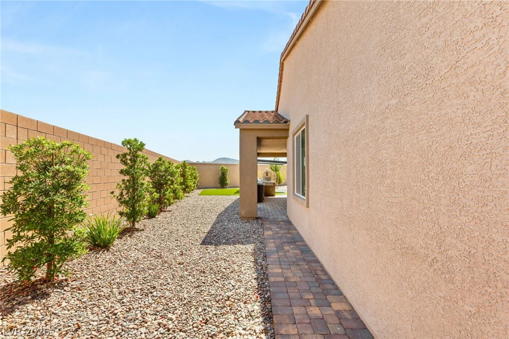 3489 Lamberto Cliff, Henderson, NV 89044
