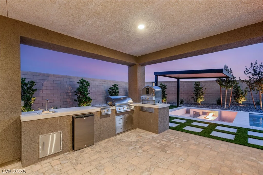 3489 Lamberto Cliff, Henderson, NV 89044