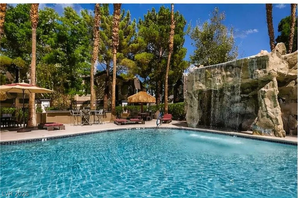 5250 Rainbow, Las Vegas, NV 89118
