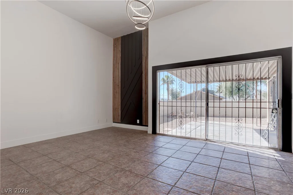 42 Moonlight, Las Vegas, NV 89110