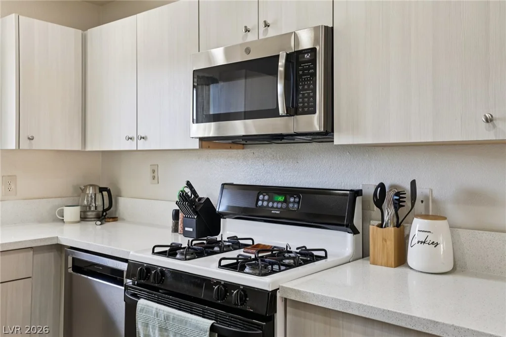 415 Chateau, Henderson, NV 89002