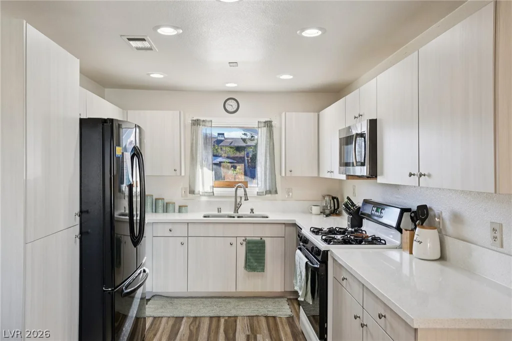 415 Chateau, Henderson, NV 89002