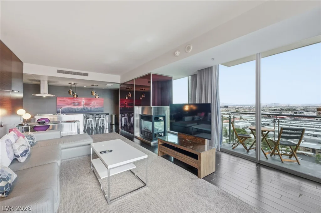 4381 Flamingo, Las Vegas, NV 89103
