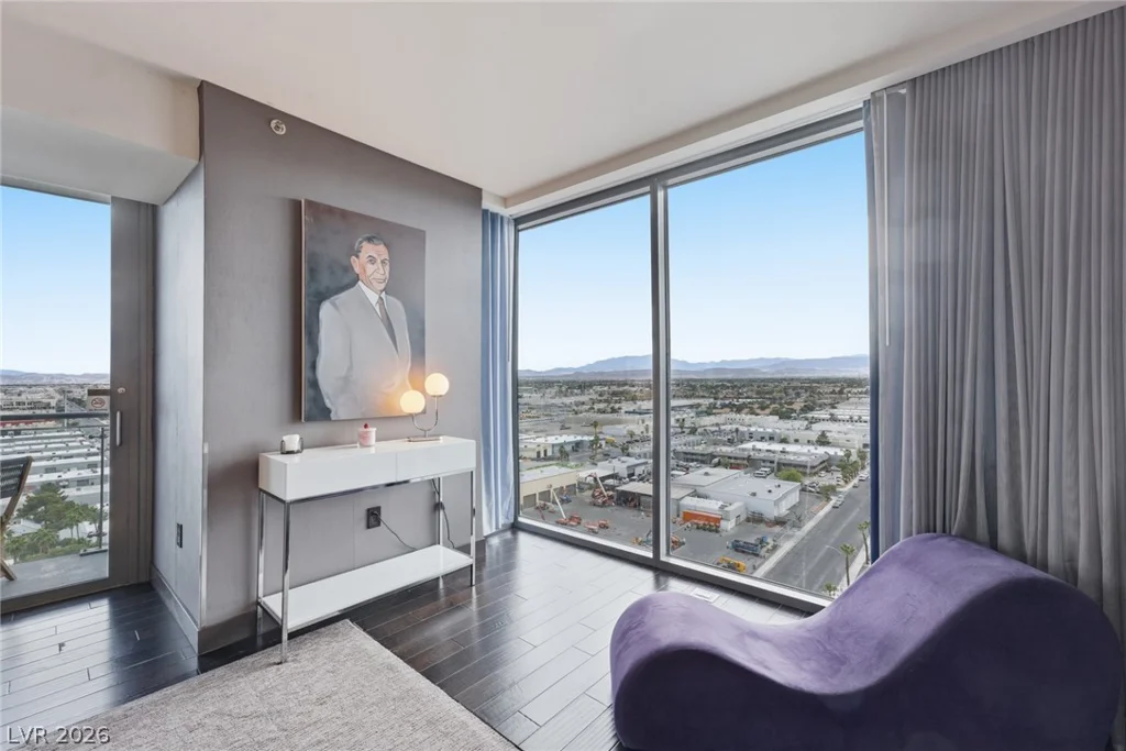 4381 Flamingo, Las Vegas, NV 89103