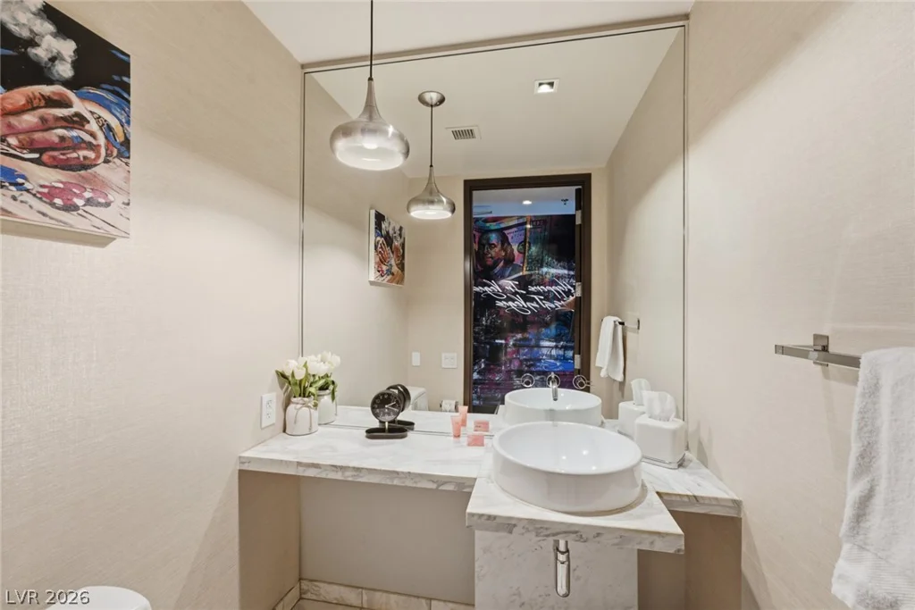 4381 Flamingo, Las Vegas, NV 89103