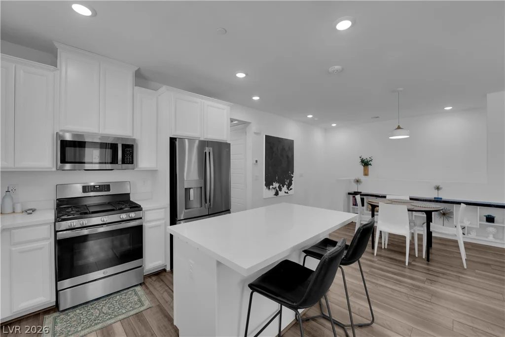 25 Barbara, Las Vegas, NV 89183