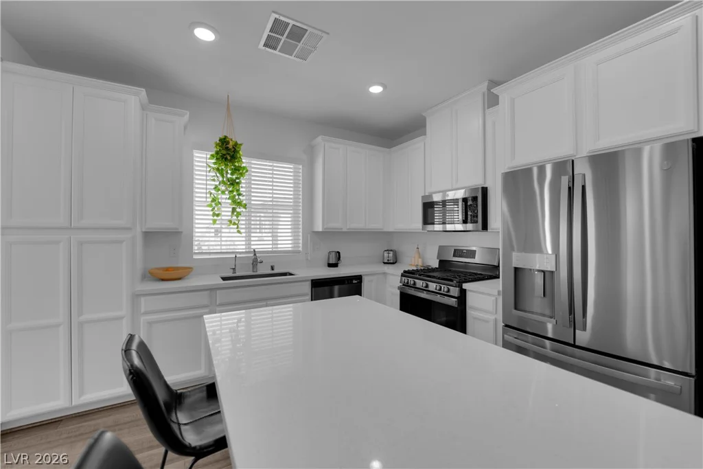 25 Barbara, Las Vegas, NV 89183