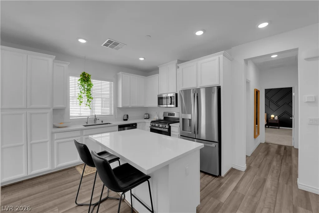 25 Barbara, Las Vegas, NV 89183
