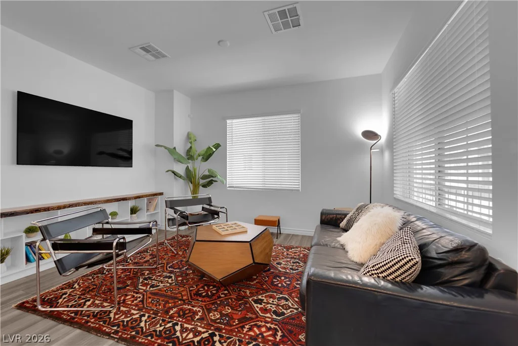 25 Barbara, Las Vegas, NV 89183