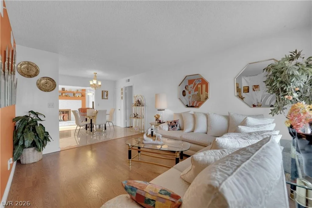 7274 Pinebrook, Las Vegas, NV 89147