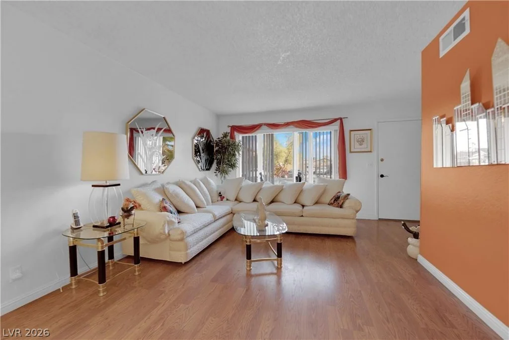 7274 Pinebrook, Las Vegas, NV 89147