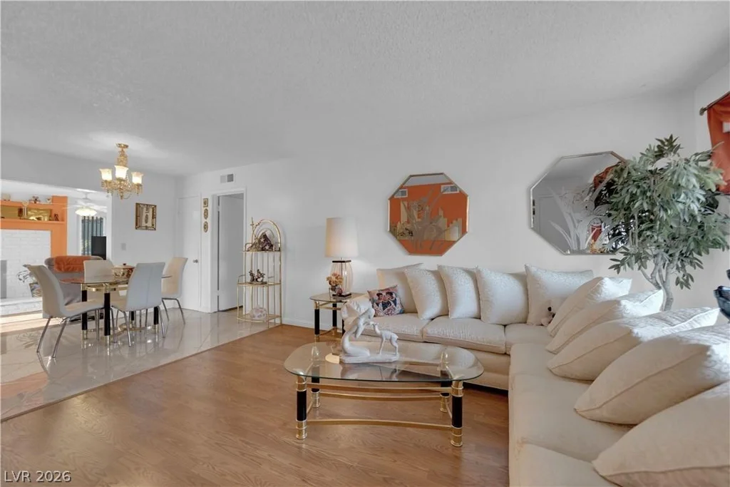 7274 Pinebrook, Las Vegas, NV 89147