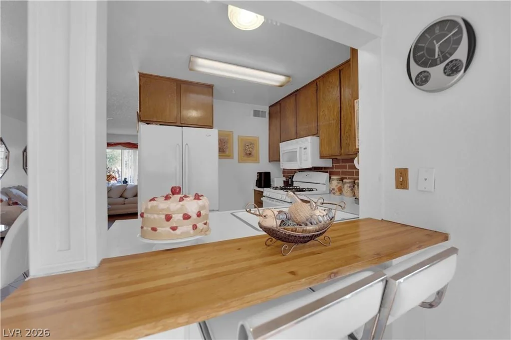 7274 Pinebrook, Las Vegas, NV 89147