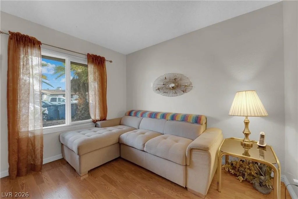 7274 Pinebrook, Las Vegas, NV 89147