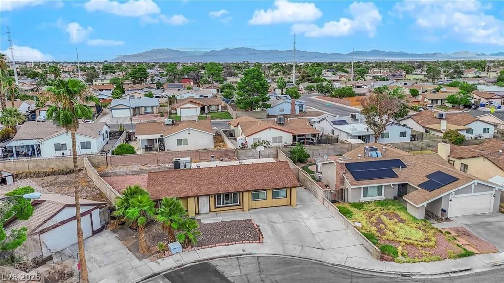 7274 Pinebrook, Las Vegas, NV 89147