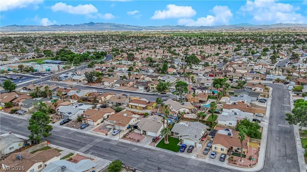 7274 Pinebrook, Las Vegas, NV 89147