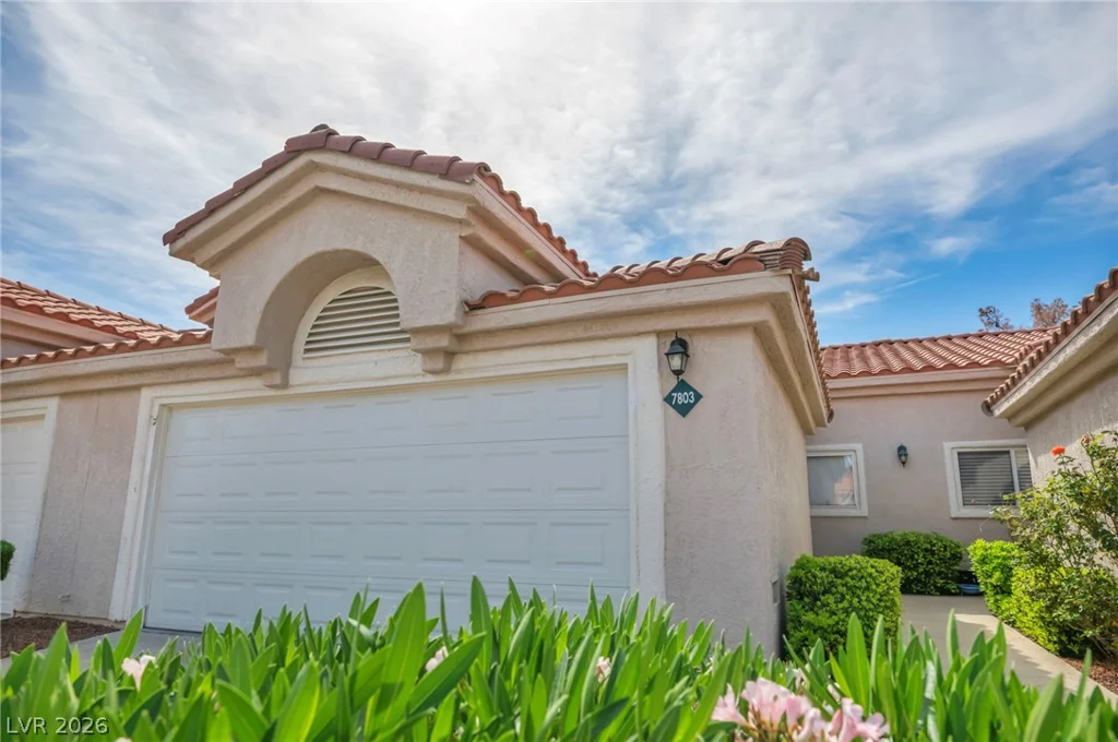 7803 Ravenhollow, Las Vegas, NV 89145