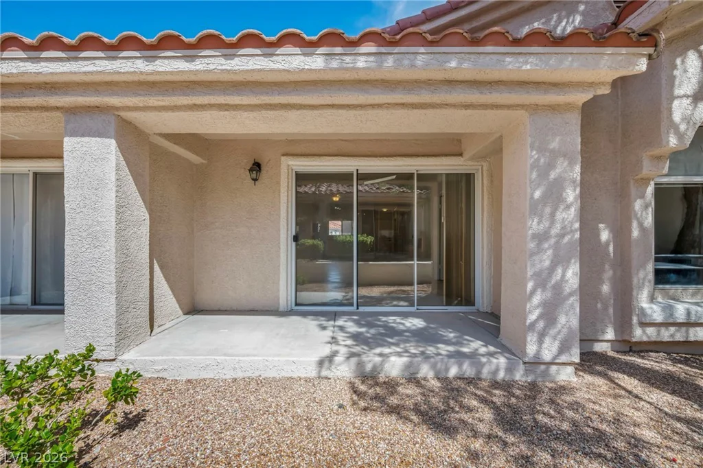 7803 Ravenhollow, Las Vegas, NV 89145