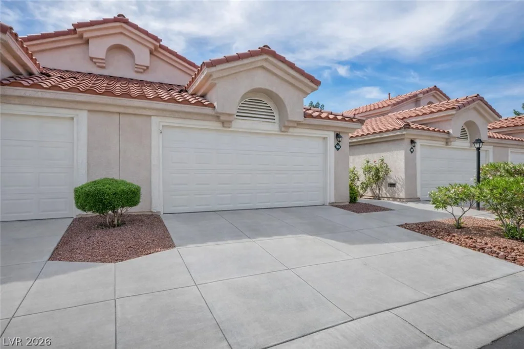 7803 Ravenhollow, Las Vegas, NV 89145