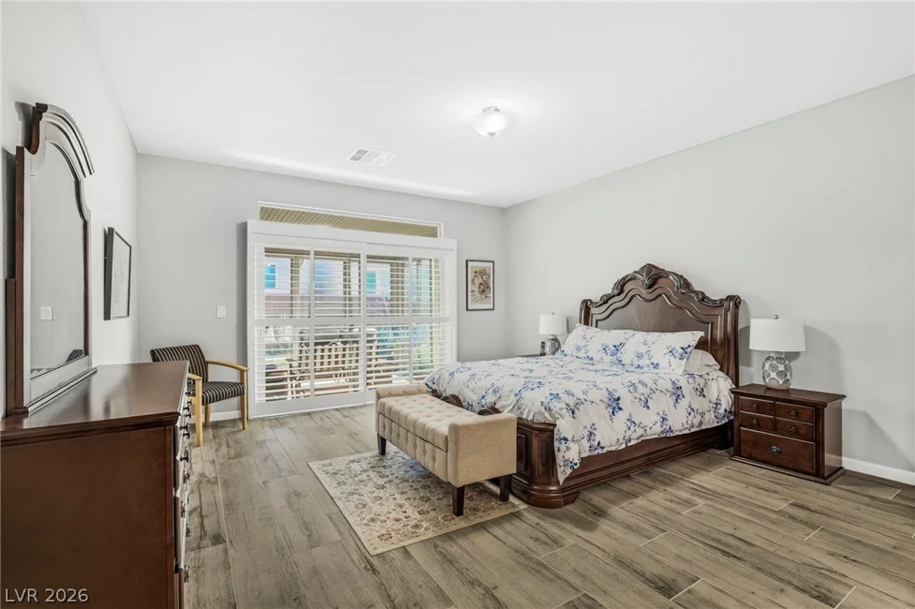 8610 Hallcrest, Las Vegas, NV 89139