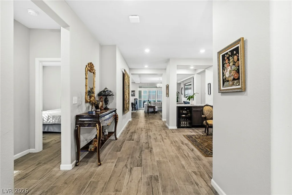 8610 Hallcrest, Las Vegas, NV 89139