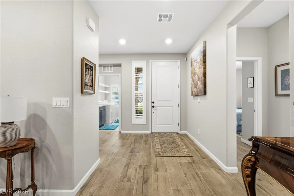 8610 Hallcrest, Las Vegas, NV 89139