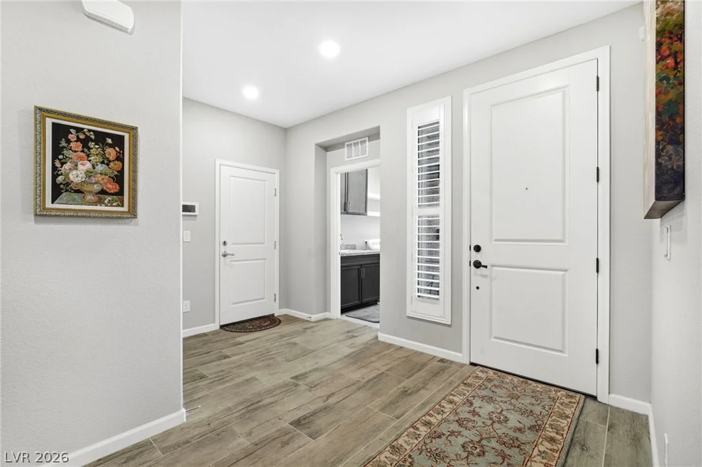 8610 Hallcrest, Las Vegas, NV 89139