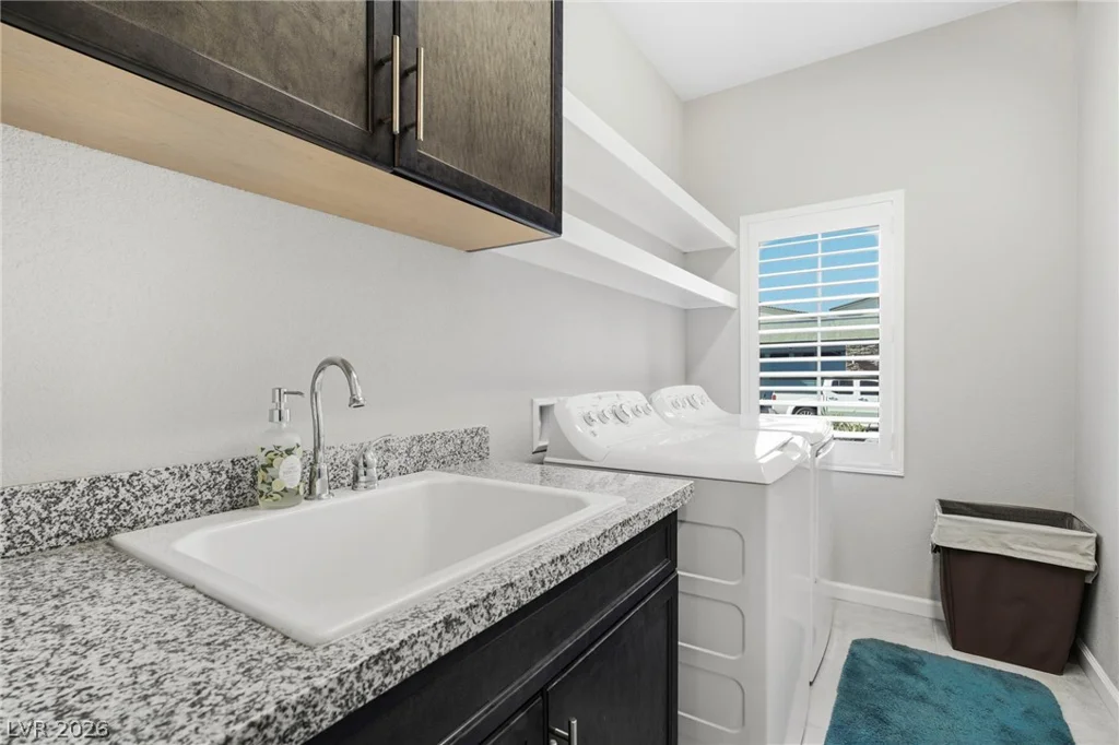 8610 Hallcrest, Las Vegas, NV 89139