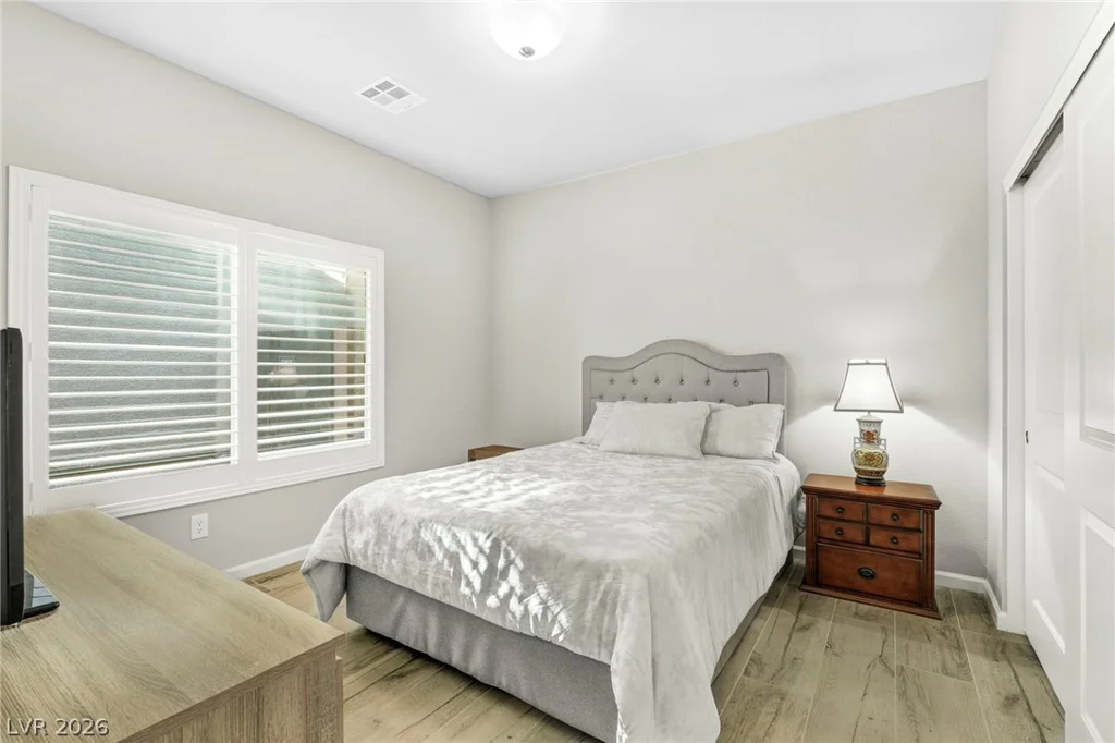 8610 Hallcrest, Las Vegas, NV 89139