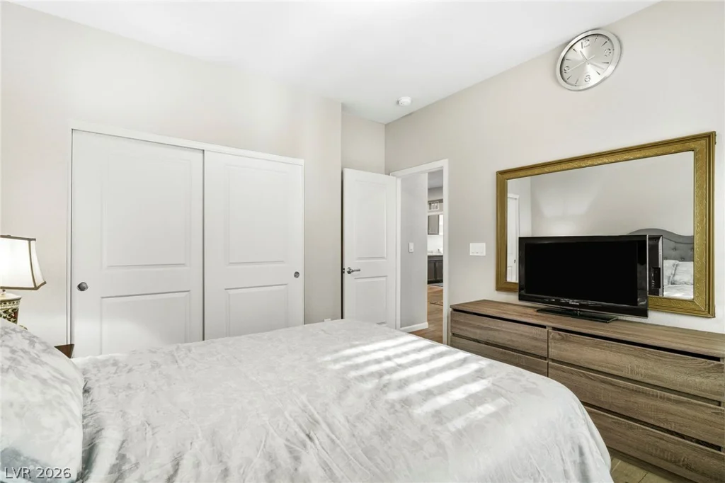8610 Hallcrest, Las Vegas, NV 89139