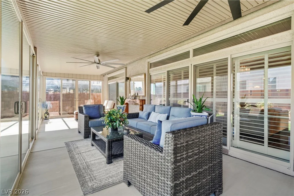 8610 Hallcrest, Las Vegas, NV 89139