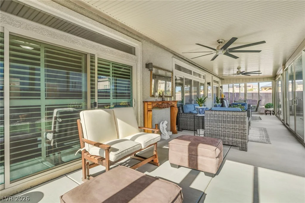 8610 Hallcrest, Las Vegas, NV 89139