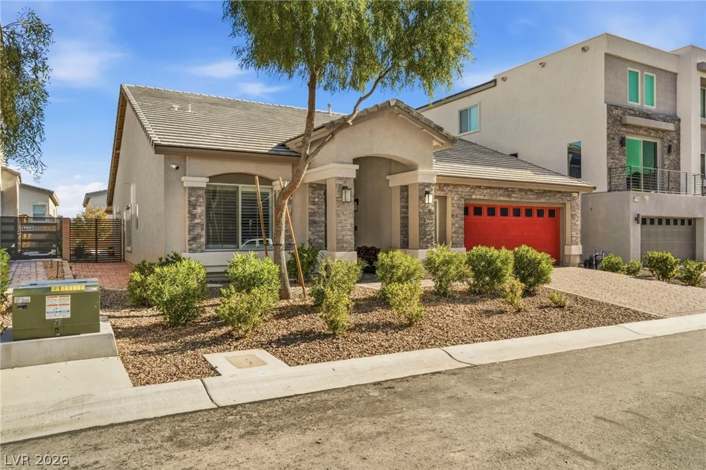 8610 Hallcrest, Las Vegas, NV 89139