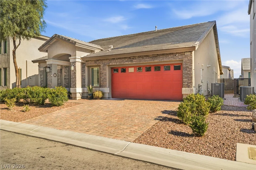 8610 Hallcrest, Las Vegas, NV 89139