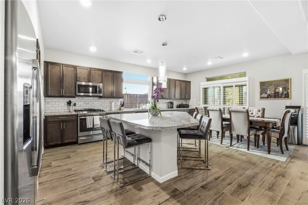 8610 Hallcrest, Las Vegas, NV 89139