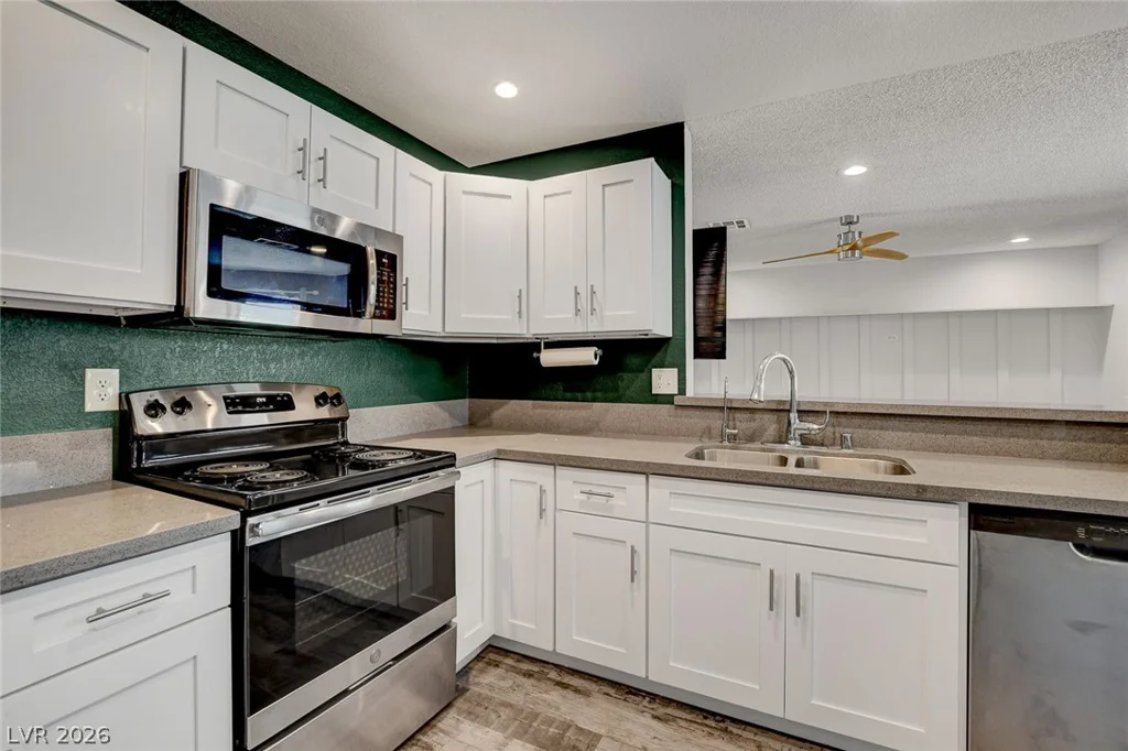3150 Soft Breezes, Las Vegas, NV 89128