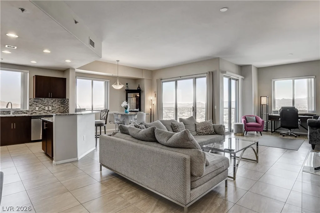8255 LAS VEGAS, Las Vegas, NV 89123