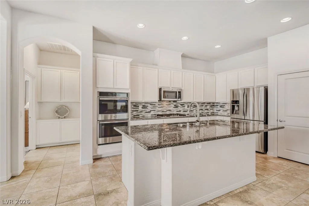 5729 Douglas Everett, Las Vegas, NV 89120