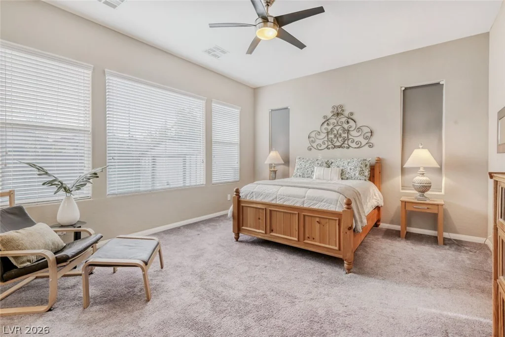5729 Douglas Everett, Las Vegas, NV 89120