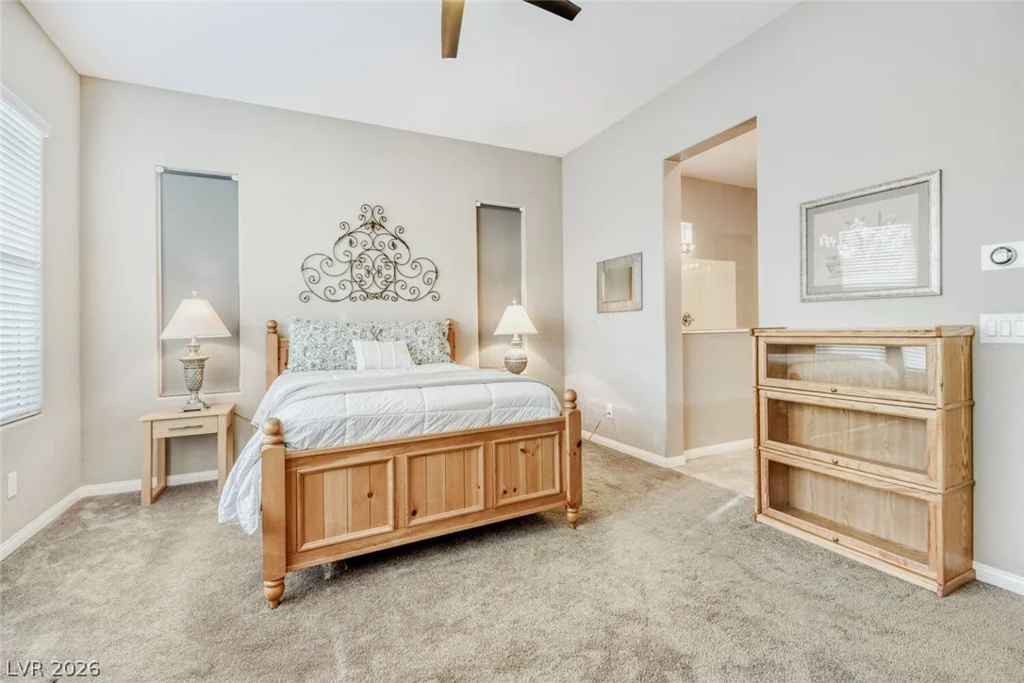 5729 Douglas Everett, Las Vegas, NV 89120