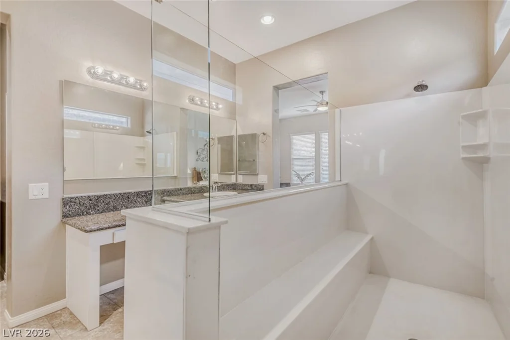 5729 Douglas Everett, Las Vegas, NV 89120