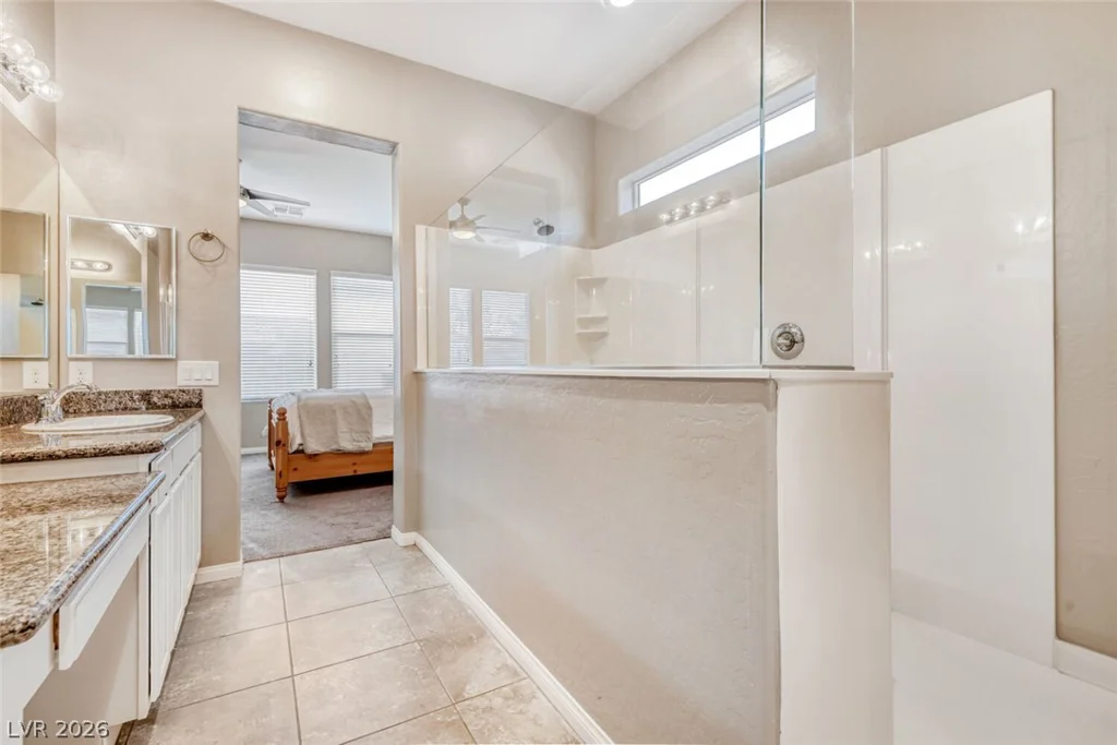 5729 Douglas Everett, Las Vegas, NV 89120