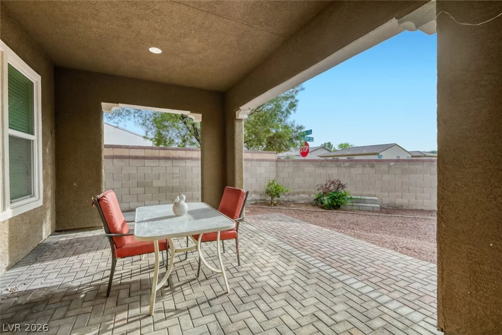 5729 Douglas Everett, Las Vegas, NV 89120