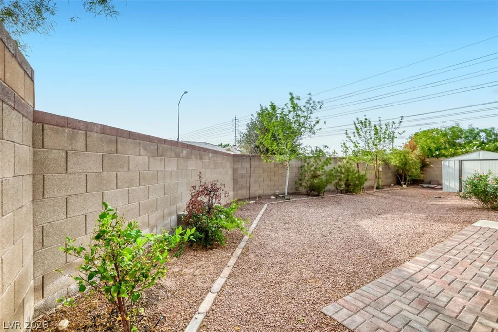 5729 Douglas Everett, Las Vegas, NV 89120